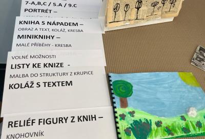 Projekt Kniha jinak, 7. ročník, 5. A a 9. C,  vedla M. Neubertová