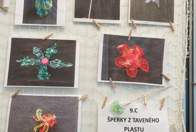 Šperky z taveného plastu, 9. C, vedla M. Neubertová