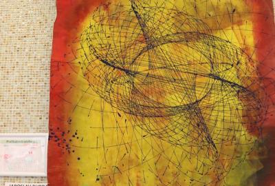 8.ročník Vv-fyzika, velkoformátová malba kyvadlem, kinetické umění, setrvačnost, experimentální malba, tempera, J.Burda,  Le Duc Khánh, 8. B