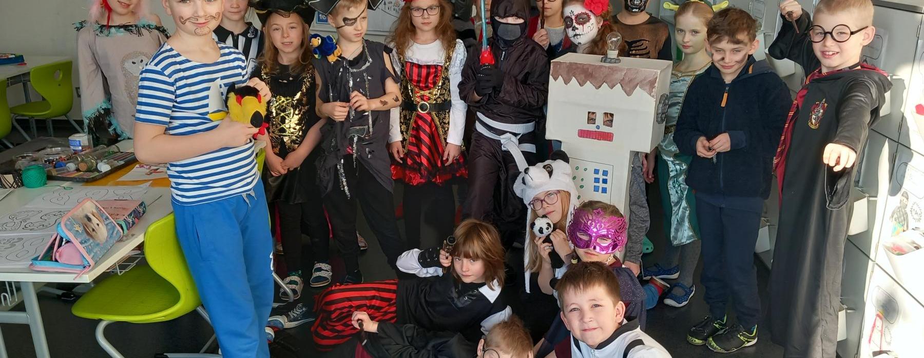 Karnevalové veselí (2. A)