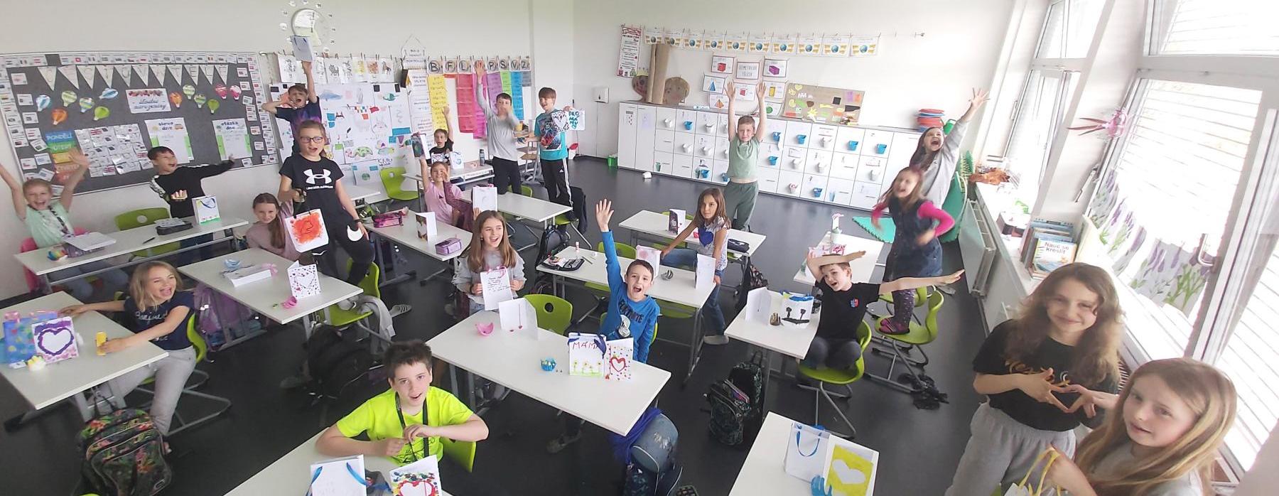 Svátek našich maminek (3. B)
