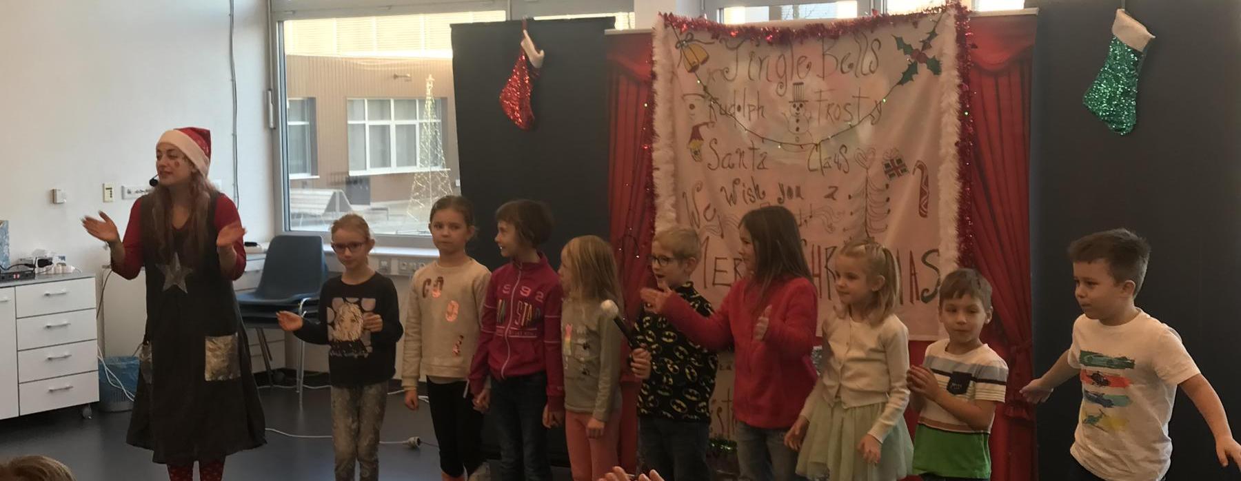Dnes nás navštívilo anglické divadlo