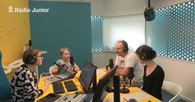 Ode dneška posloucháme Rádio Junior (3.B)