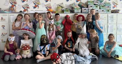 Karneval 1.A a 1.B